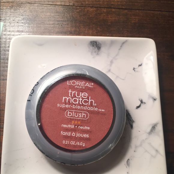 Makeup Bundle - Picture 5 of 7